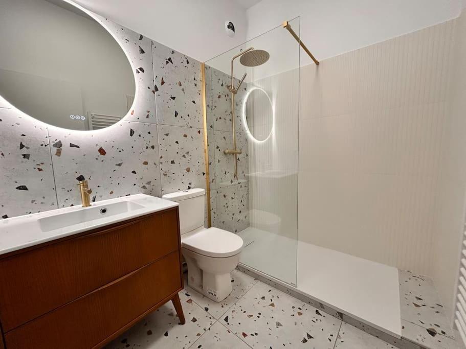 Beautiful, Modern 1-Bed Apartment, 5 Mins Rer A Saint-Germain-en-Laye Exterior foto